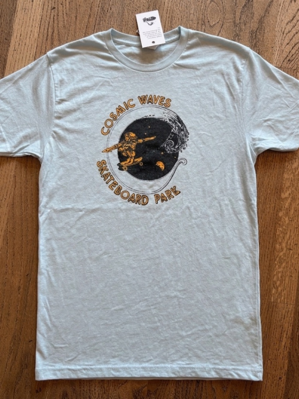 1979 Retro COSMIC WAVE Skatepark t-shirt  ( Skateboard tee - Dogtown tee Powell